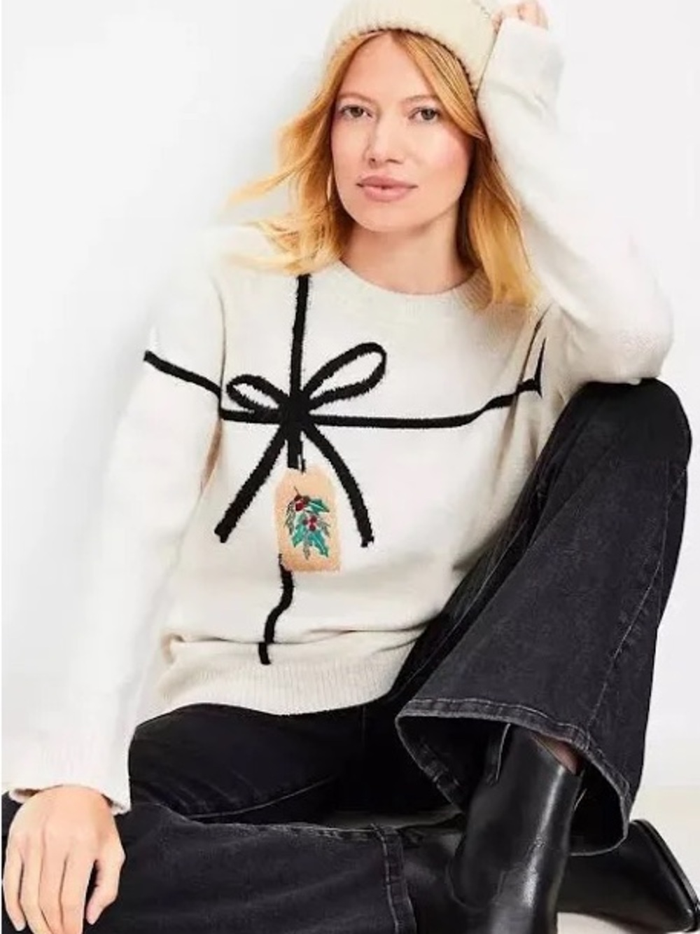 LOFT Cream Holiday Crewneck Sweater with Black Bow Detail Size Medium